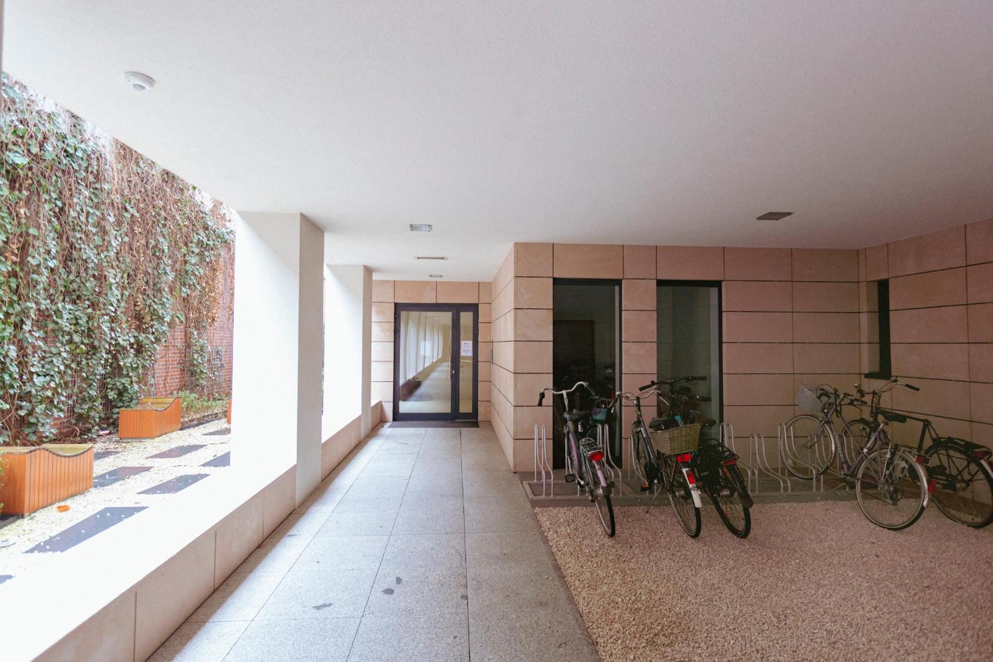 Hoza 55 - Piekny Cichy Ogrodek - Bezplatny Podziemny Parking - Free Parking - Better Rental Варшава Экстерьер фото
